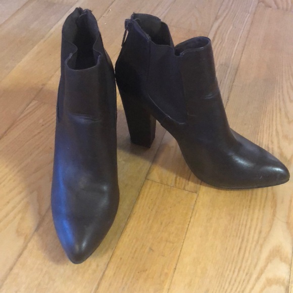 Brown leather booties - Picture 1 of 2